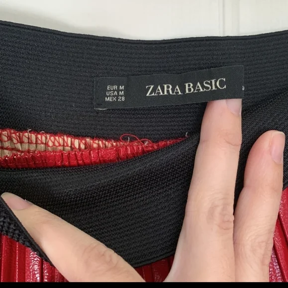 Zara midi pleather skirt - Picture 2 of 3